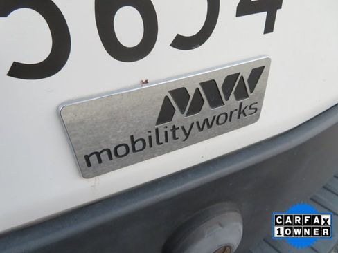 Used 2019 Ford Transit 350 XL image 7