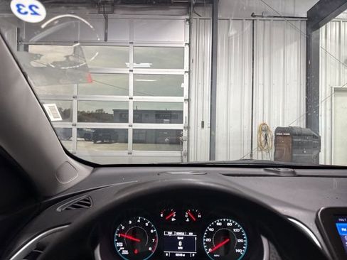 Used 2024 Chevrolet Malibu LT image 7