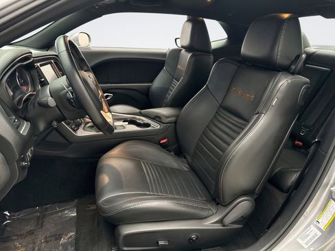 Used 2016 Dodge Challenger R/T Scat Pack image 11