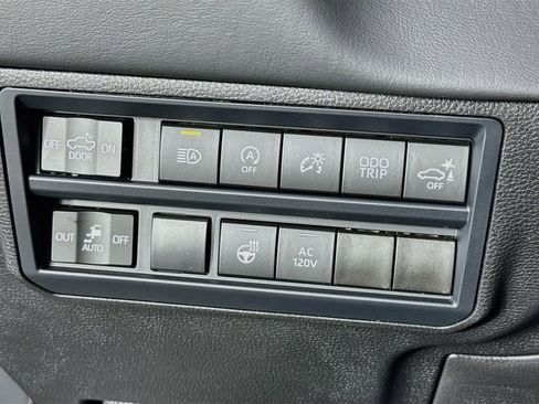 New 2026 Toyota Tundra Platinum image 14