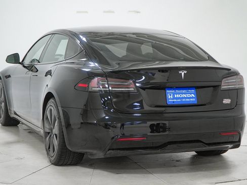 Used 2023 Tesla Model S Plaid image 7