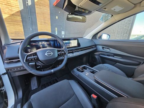 Used 2024 Nissan Ariya AWD image 16