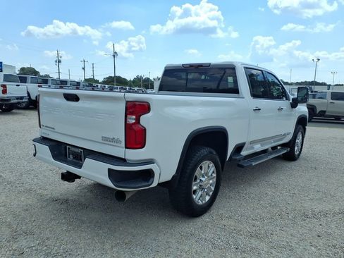 Used 2024 Chevrolet Silverado 2500 High Country w/ Technology Package AWD/4WD image 10