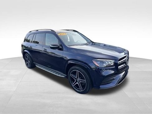 Used 2022 Mercedes-Benz GLS 450 4MATIC image 3