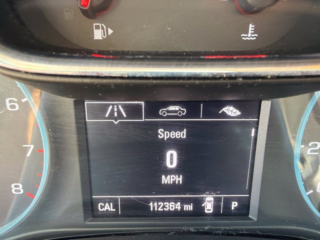 Used 2017 Chevrolet Cruze LT FWD image 9