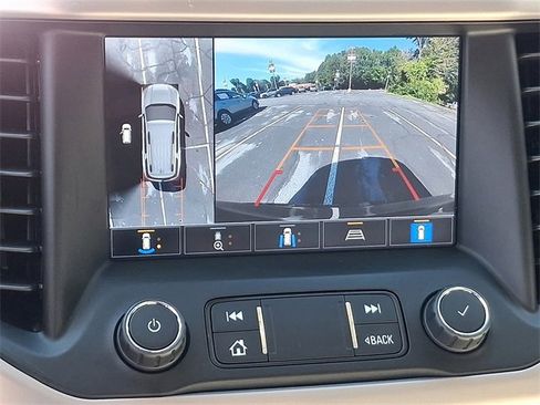 Used 2021 GMC Acadia Denali w/ Denali Technology Package image 18