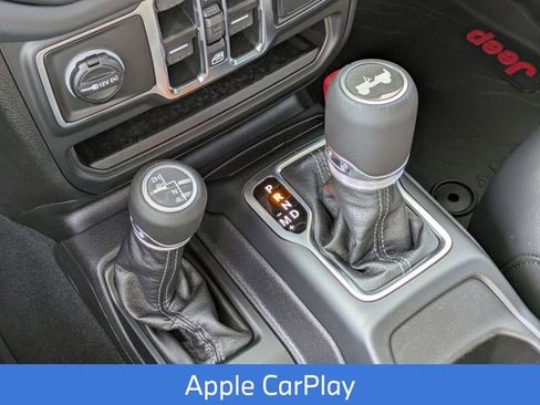 New 2026 Jeep Wrangler Sahara AWD/4WD image 21