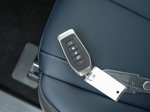 New 2026 INFINITI QX60 Sport w/ Dark Cargo Package image 35