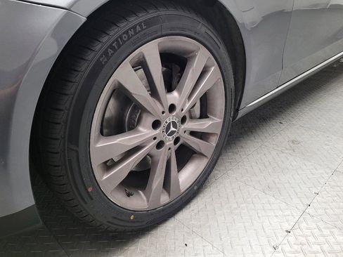 Used 2018 Mercedes-Benz C 300 Sedan w/ Premium Package image 31