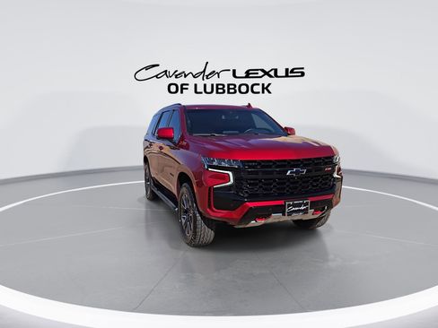 Used 2024 Chevrolet Tahoe Z71 w/ Luxury Package image 2