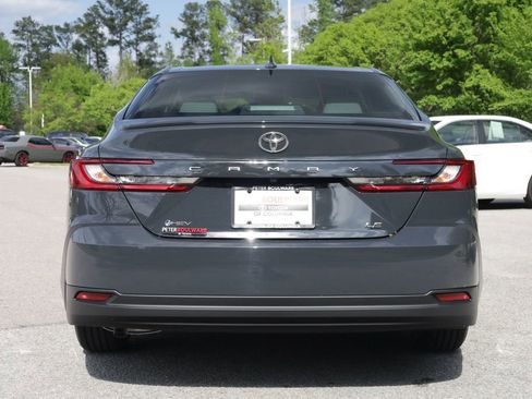 Used 2026 Toyota Camry LE w/ Convenience Package FWD image 5