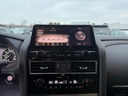 Used 2024 INFINITI QX80 Premium Select w/ Cargo Package image 23