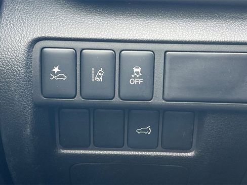 Used 2025 Mitsubishi Eclipse Cross Black Edition image 31