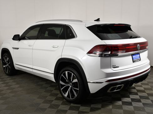 Used 2024 Volkswagen Atlas Cross Sport SEL Premium R-Line AWD/4WD image 8