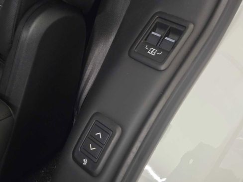 Used 2023 Land Rover Range Rover Long Wheelbase SE AWD/4WD image 19