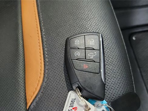 Used 2023 GMC Sierra 1500 AT4 w/ Technology Package image 30