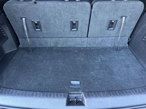 Used 2025 Chevrolet Traverse Z71 image 18