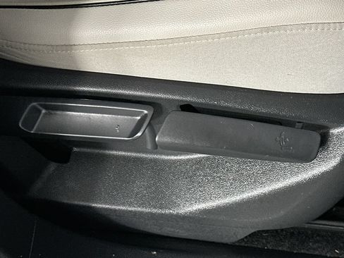 Used 2020 Volkswagen Tiguan SEL Premium R-Line AWD/4WD image 24