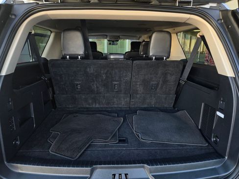 Used 2023 Ford Expedition Max XLT image 26