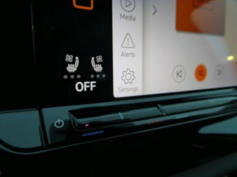 New 2026 Volkswagen Atlas Peak Edition AWD/4WD image 32