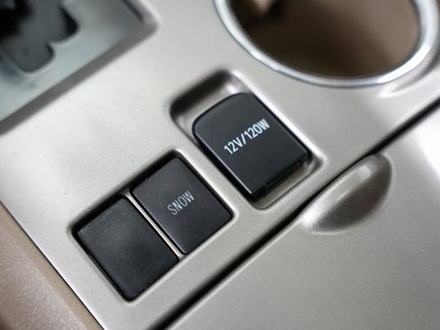 Used 2013 Toyota Highlander SE image 27