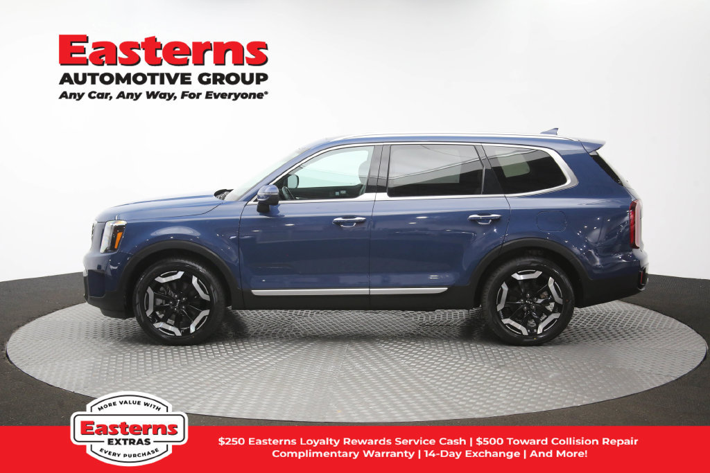 Used 2025 Kia Telluride S FWD image 63
