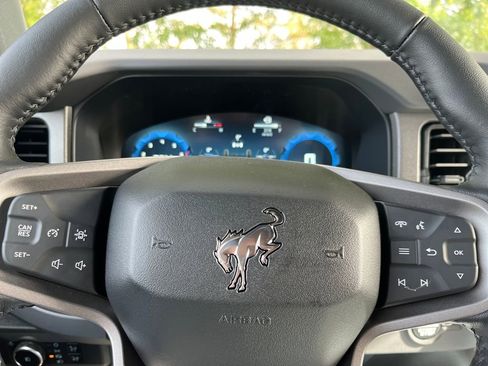 New 2025 Ford Bronco Badlands w/ Sasquatch Package image 2