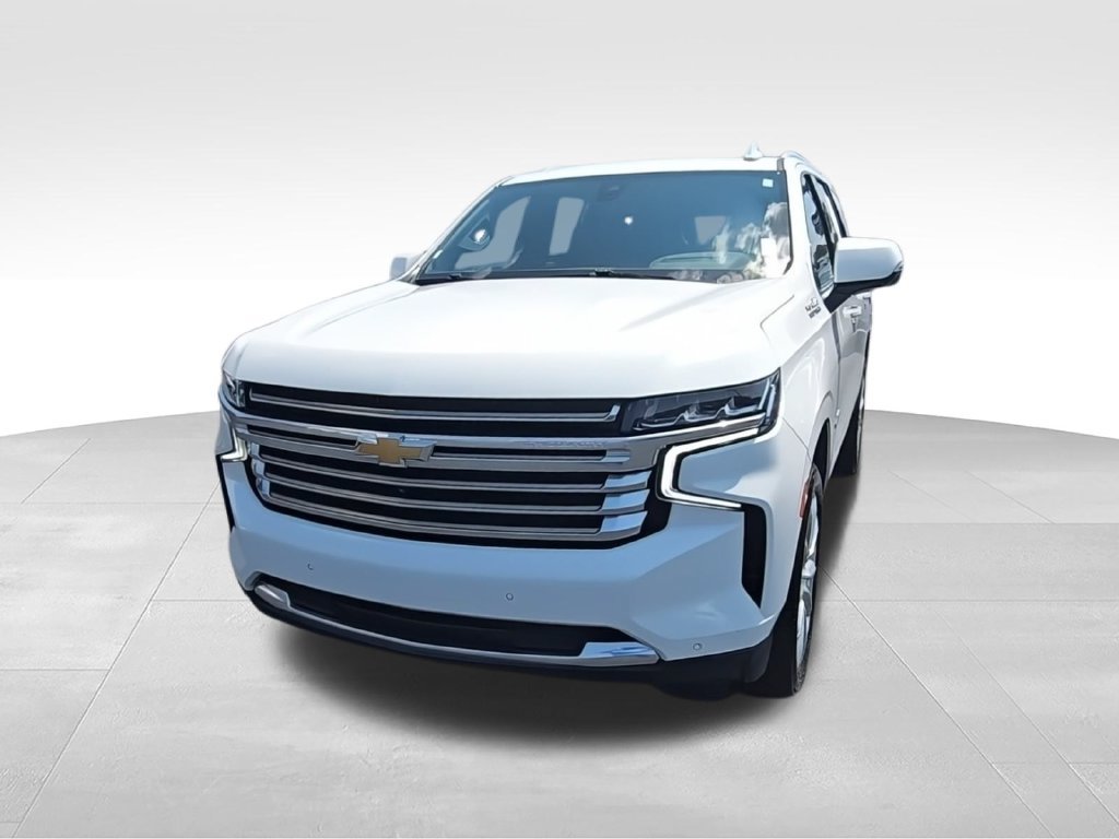 Used 2021 Chevrolet Tahoe High Country w/ Premium Package AWD/4WD image 3