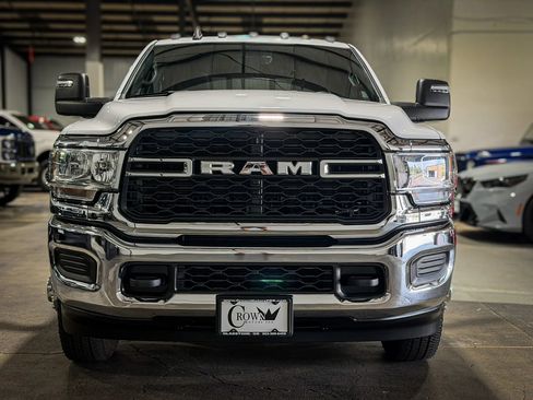 Used 2024 RAM 3500 Tradesman w/ Chrome Appearance Group AWD/4WD image 2