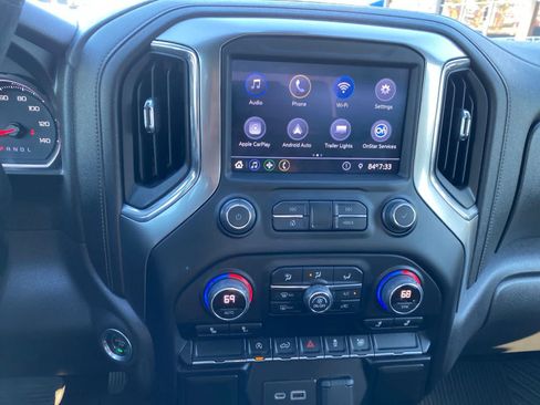Used 2021 Chevrolet Silverado 1500 LT AWD/4WD image 14