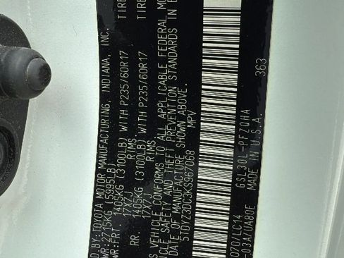 Used 2019 Toyota Sienna XLE image 23