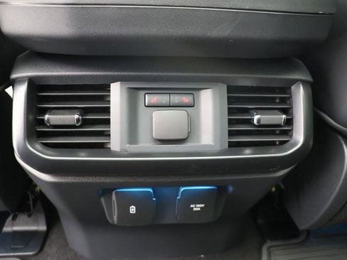 Used 2025 Ford F150 Raptor image 23