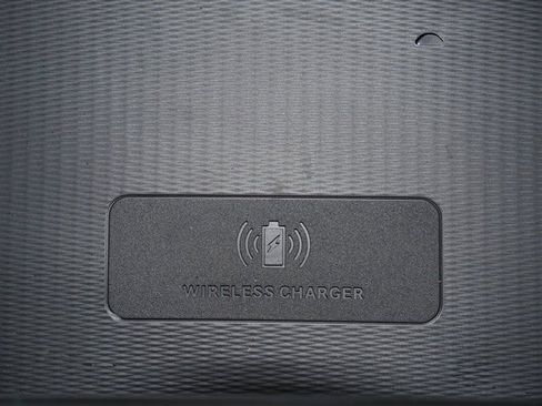 New 2025 Jeep Grand Cherokee Altitude image 4