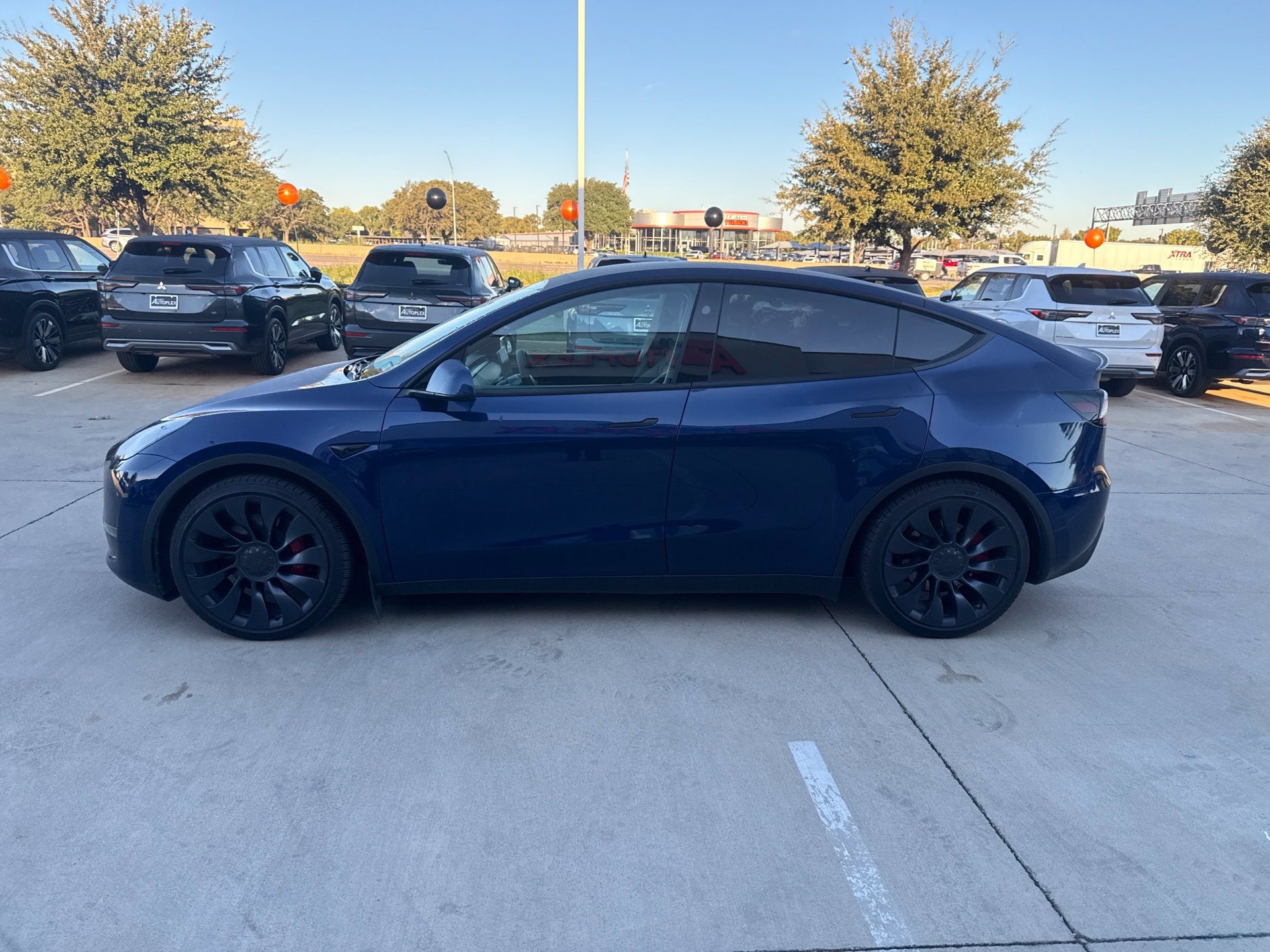Used 2024 Tesla Model Y Performance AWD/4WD image 3