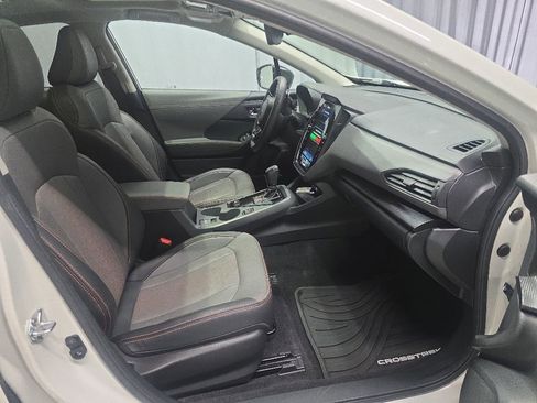 Certified 2025 Subaru Crosstrek 2.5i Limited w/ Popular Package #3A AWD/4WD image 5