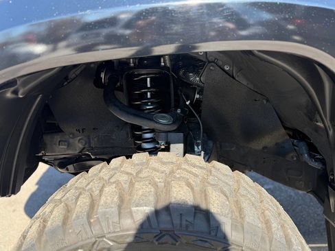 Used 2021 Toyota Tacoma TRD Sport w/ Technology Package image 8