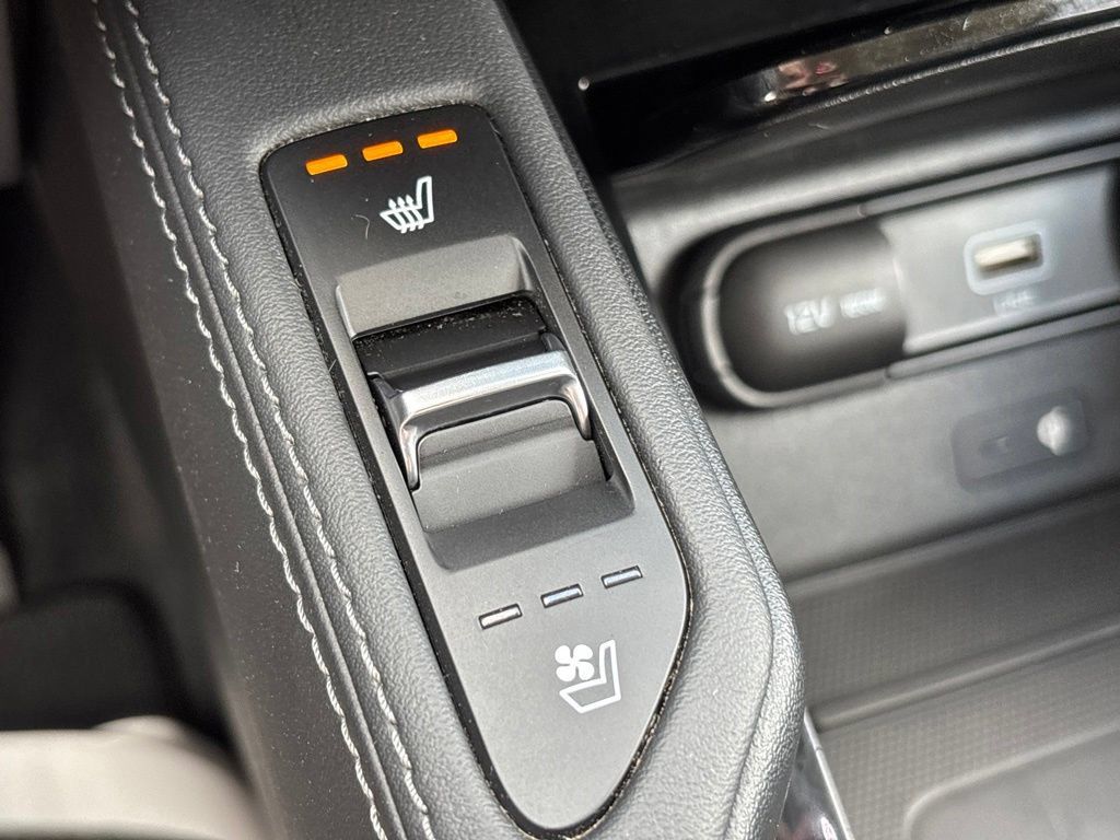 Used 2021 Kia Telluride EX AWD/4WD image 27