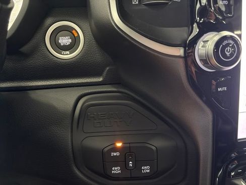 New 2026 RAM 2500 Big Horn AWD/4WD image 29