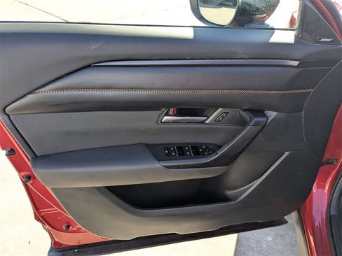 Used 2025 MAZDA CX-50 AWD 2.5 S w/ Premium Plus Pkg image 11