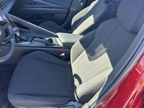 Certified 2025 Hyundai Elantra Sport image 14