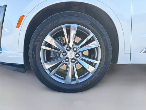 Used 2024 Cadillac XT6 Premium Luxury w/ LPO, Floor Liner Package image 45