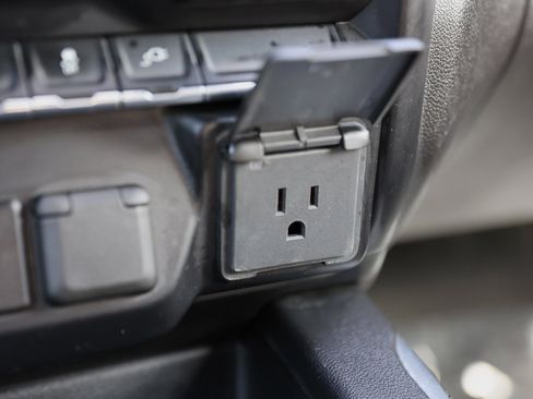 Used 2022 Chevrolet Silverado 1500 RST w/ Convenience Package II image 32