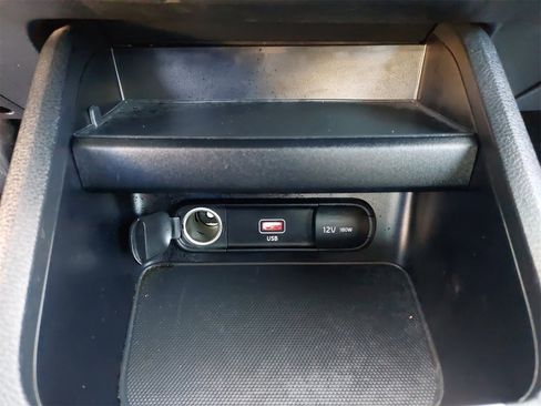 Certified 2023 Kia Forte LXS w/ LXS Technology Package image 27