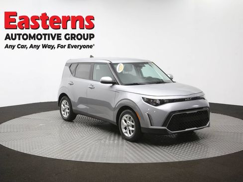 Used 2023 Kia Soul LX w/ Option Group 015 FWD image 49