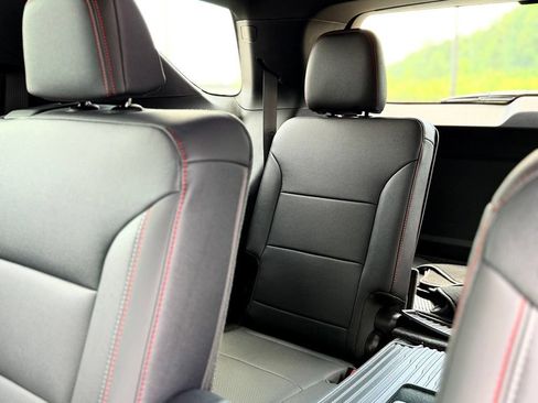 New 2026 Chevrolet Traverse Z71 w/ Enhanced Driving Package AWD/4WD image 24