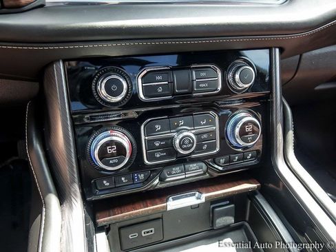 Used 2024 GMC Yukon Denali Ultimate image 24