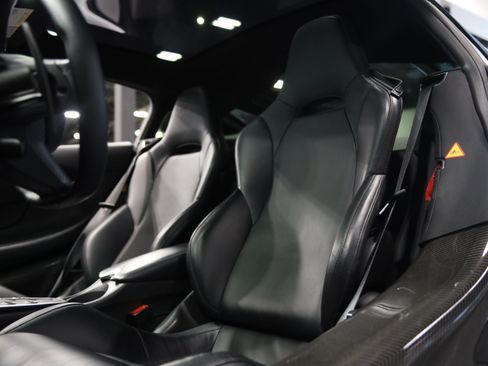 Used 2023 McLaren GT RWD image 18