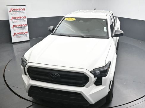 Used 2024 Toyota Tacoma SR AWD/4WD image 26