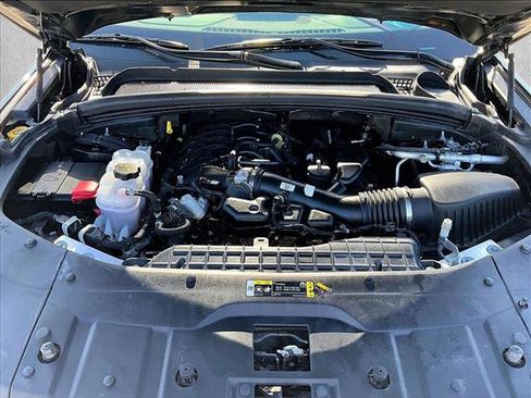 Used 2023 Jeep Grand Cherokee Altitude image 11