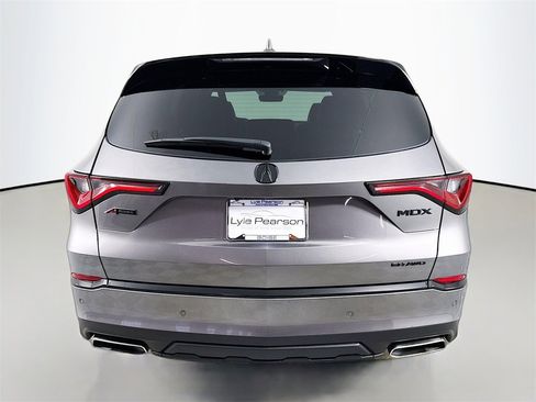 Used 2023 Acura MDX A-Spec image 10
